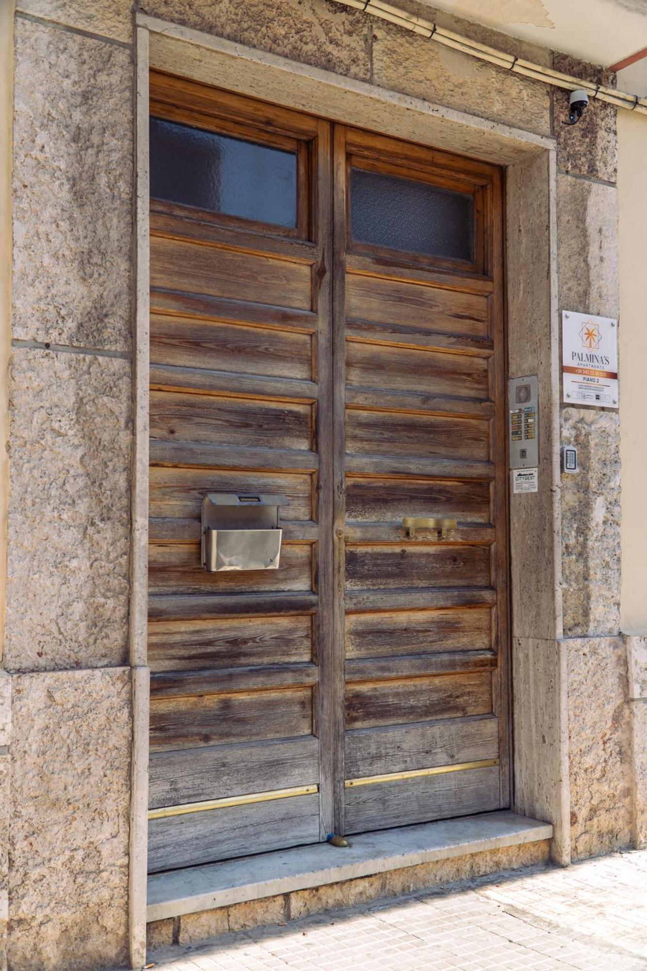 Palmina'S Apartments Бриндизи Екстериор снимка